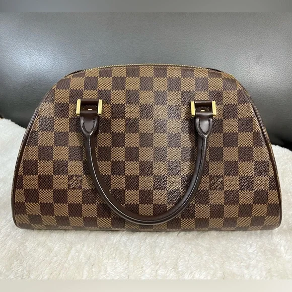 Louis Vuitton Ribera MM - Picture 4 of 15